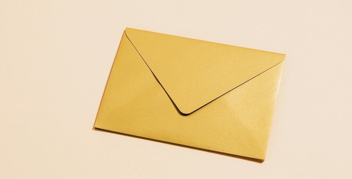 Serienbrief-Generator Header Image or Logo. Just an illustrative image with abstract shapes and colors.